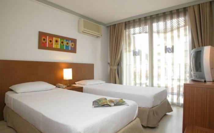 Devamli Hotel