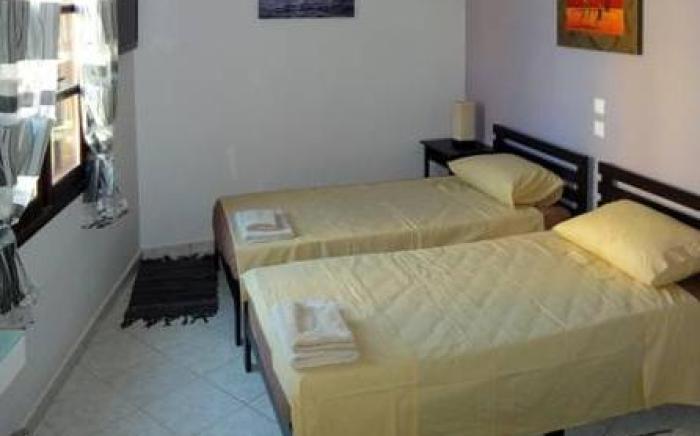 Enetiko Rooms