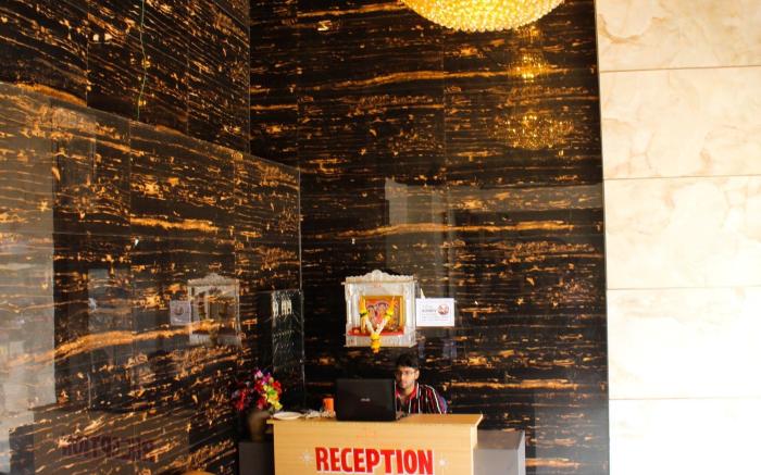 Tri hotel