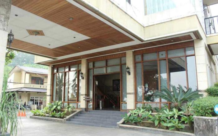 Karang Sari Hotel
