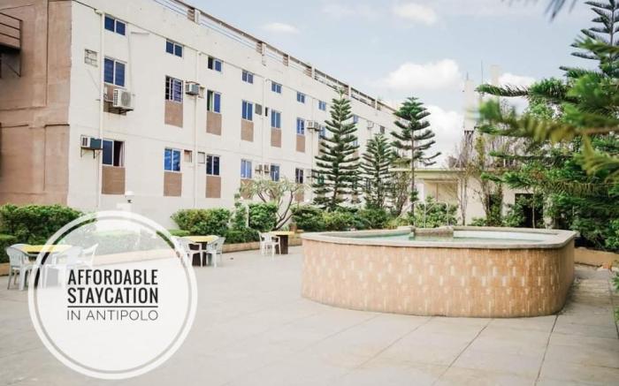 Barkada/Family Suites with Mini Bar and Karaoke