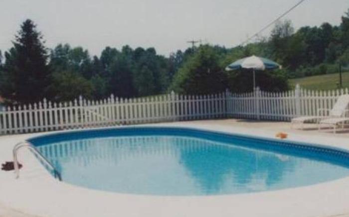 Four Winds Country Motel