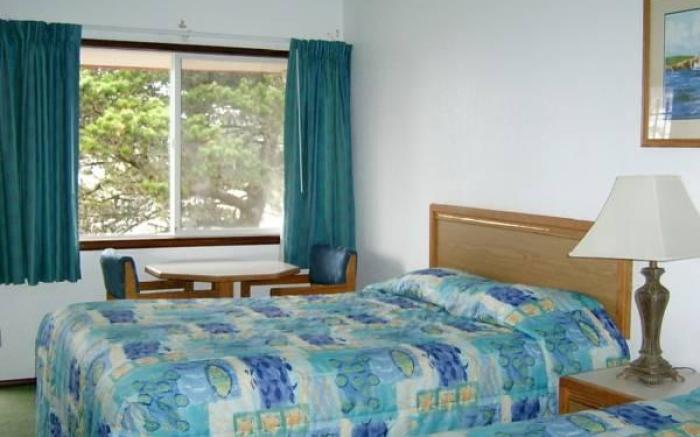 Four Winds Motel