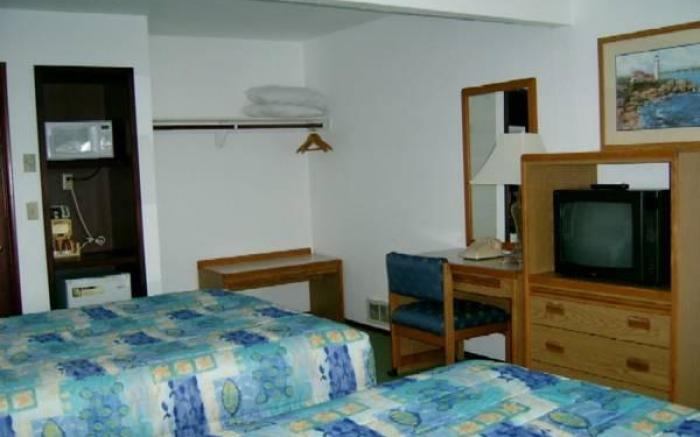 Four Winds Motel