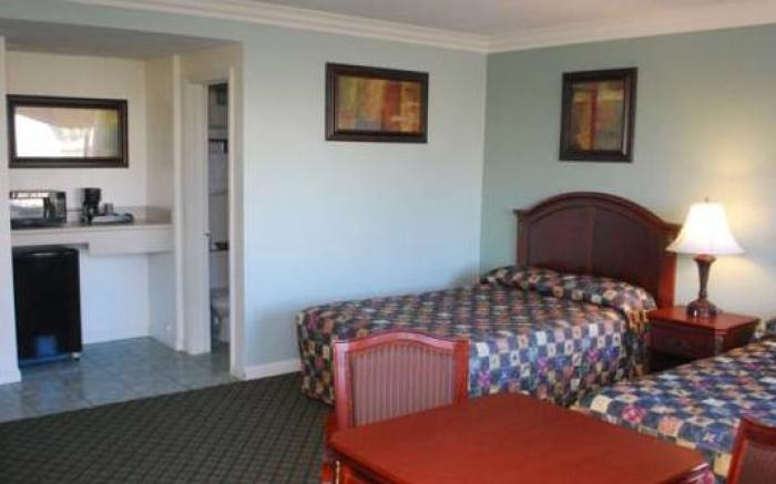 Friendly Hills Inn