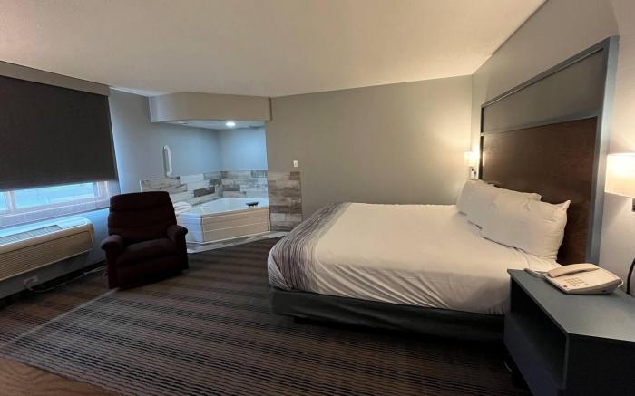 AmericInn by Wyndham Ladysmith