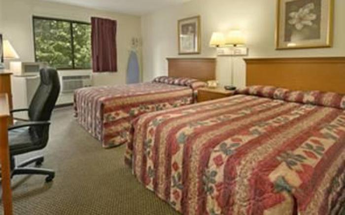 City Center Inn by OYO I-64 Newport News