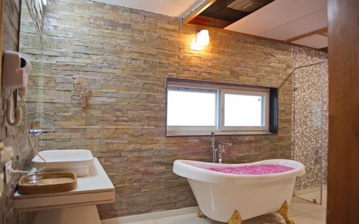Wild Rose Resort