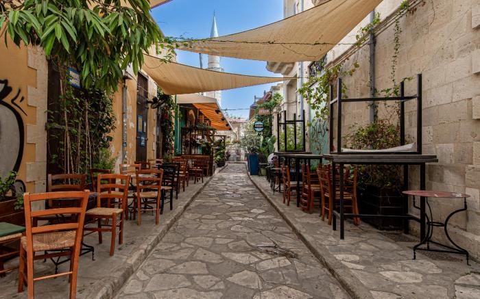 Vacation apartment with beds for up to six and balcony in the sun All yours