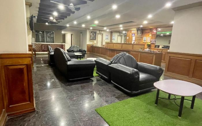 AKG LODGE
