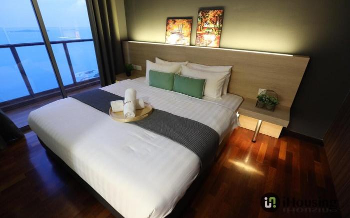 Silverscape Premium 2BR Seaview 3801 By I Housing