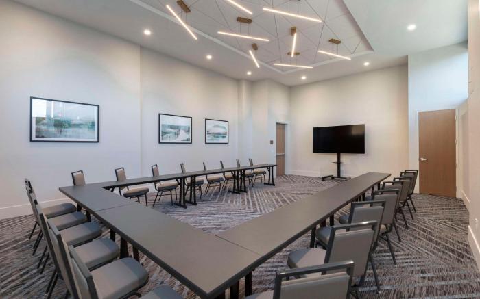 Embassy Suites by Hilton Asheville Downtown