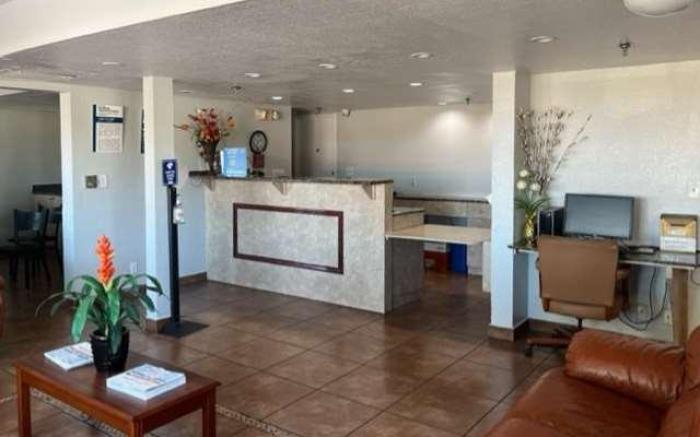 Motel 6 Riviera Beach, FL