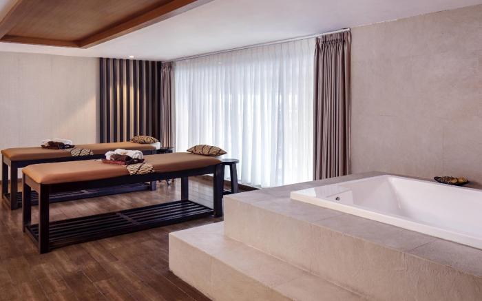 Grand Mercure Solo Baru