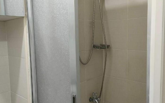 Ronnzel Staycation at Jazz Residence Makati 2