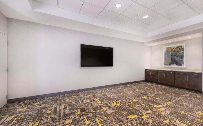 Hampton Inn and Suites Burlington