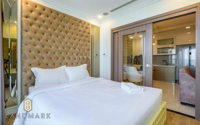 Luxury&romantic with 1 bed apt at Landmark 81 
