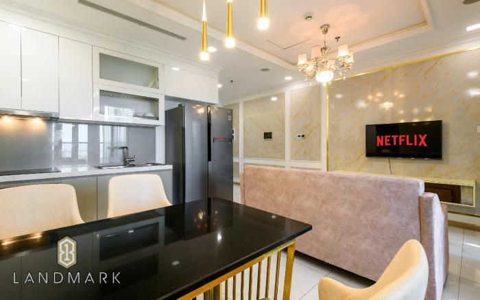 Luxury&romantic with 1 bed apt at Landmark 81 