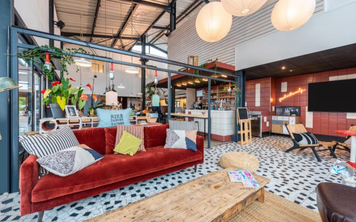 greet hotel Montagnat Bourg en Bresse Sud