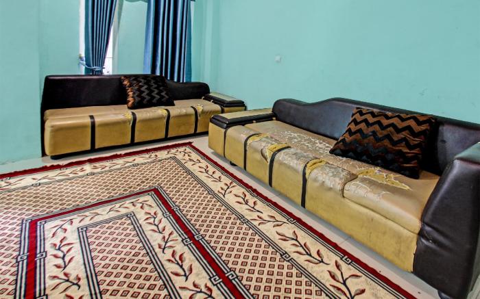 Hotel O Homestay Bang HajiNearLapangan Penujak ( Inen Gonggang)