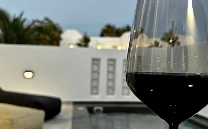 FILOXENIA LUXURY VILLAS