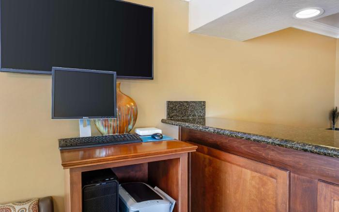 Best Western Hanford Inn