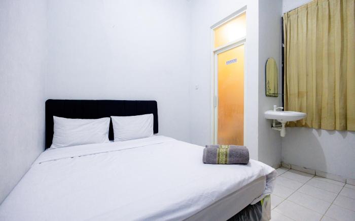 Marcello Residence Siwalankerto near Petra University Surabaya Mitra RedDoorz