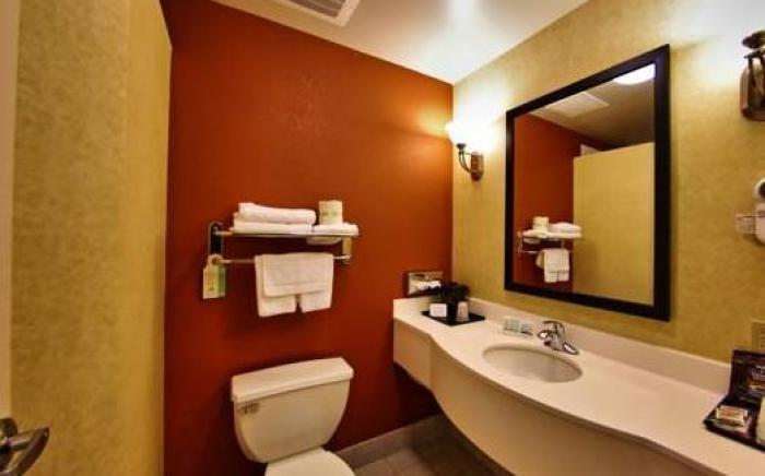 Sleep Inn & Suites