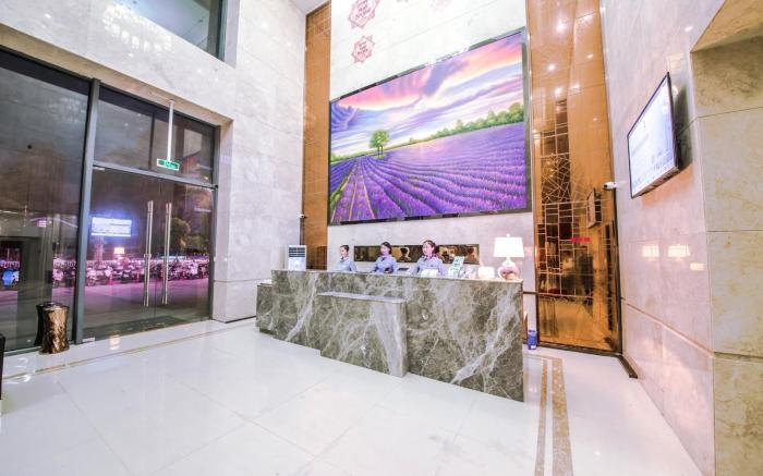 Lavande Hotel Haining Leather City Yintai