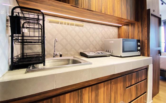 Comfort Studio Room Mekarwangi Square By Travelio