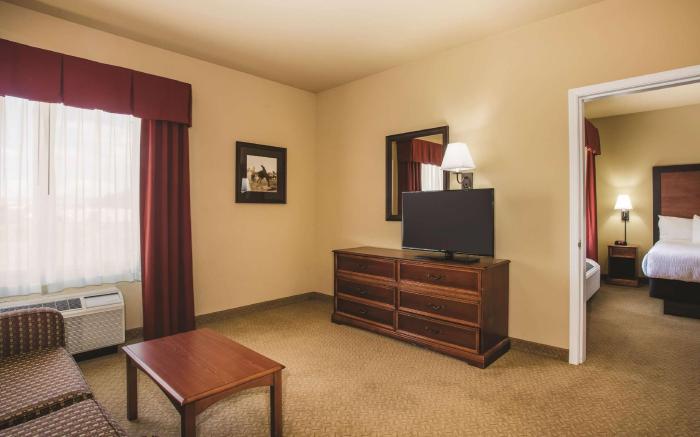 La Quinta Inn & Suites by Wyndham Rifle