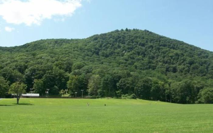 Overlook Lodge and Stone Cottages at Bear Mountain