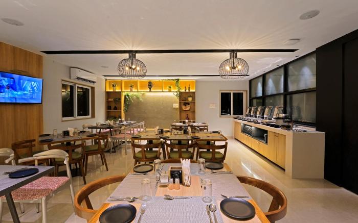Click Hotel Biz - Bangalore Airport