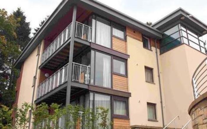 Perth Youth Hostel and Apartments