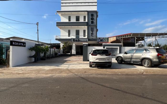Bob Hotel 2