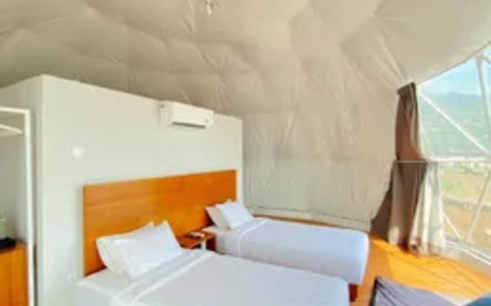 Lenirra Villa & Resto