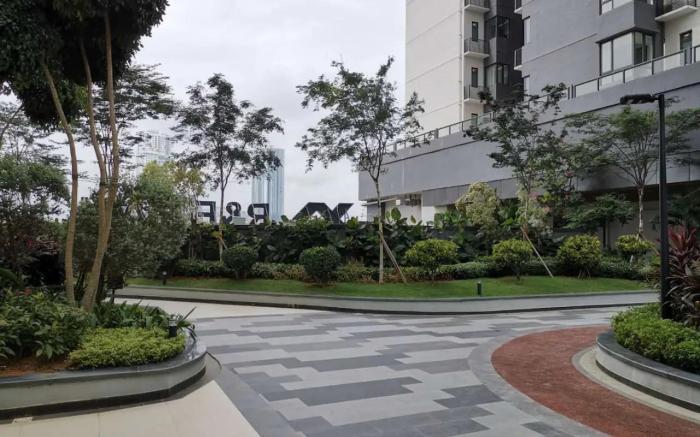 Fabulous City View 2Bedroom @ R&F Princess Cove