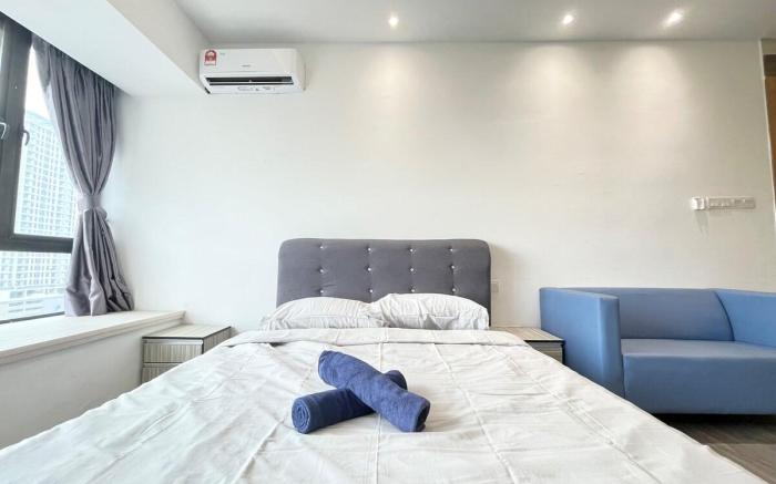 R&F 611 romantic studio Johor Bahru city by CK