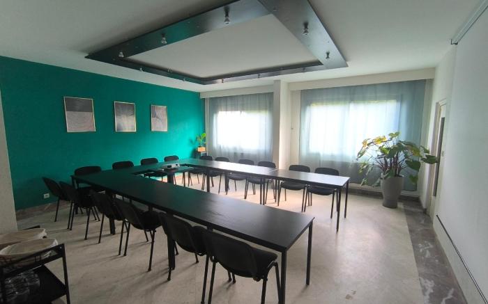 Adonis Lyon Est Hotel Artys