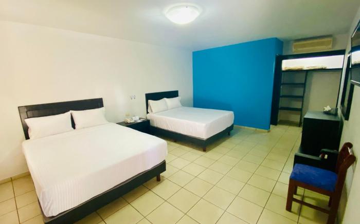 HOTEL SUITES DEL REAL