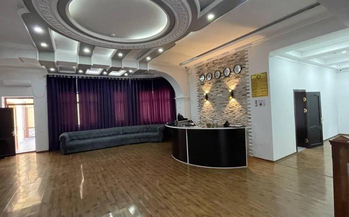 Shosh Avenue Hotel