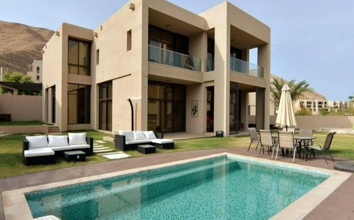 valley & mountain view Villa
