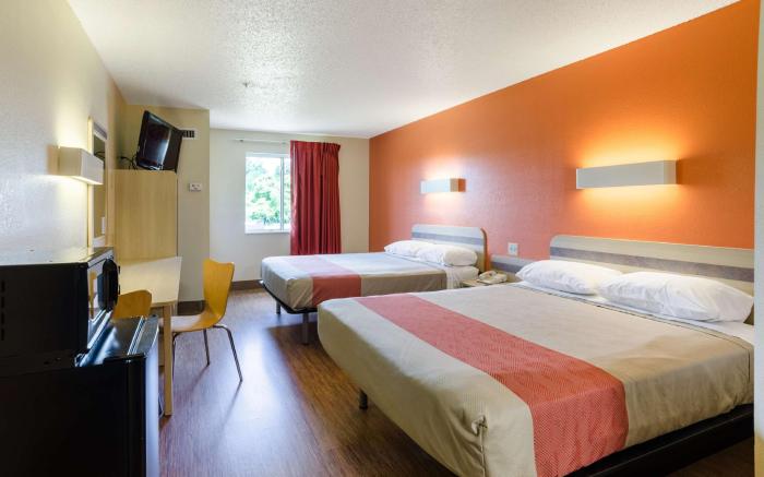 Motel 6 Bristol, VA
