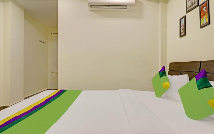 Itsy Hotels Infinity, Hitech City