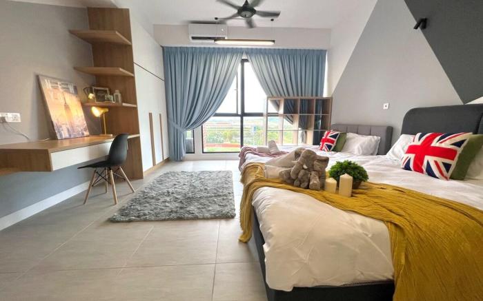 For 4 Pax # Family  Bell Suites Sepang w Pool