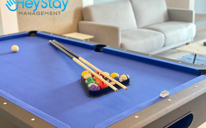 Atlantis 9-11pax/SeaView/Town JonkerSt/VideosGame