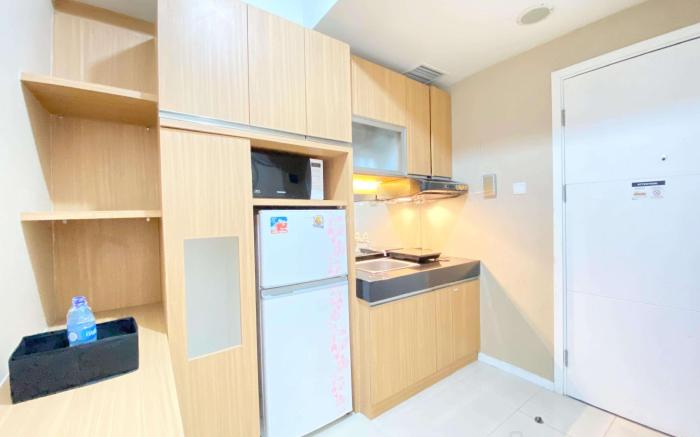 Modest 2BR Apt Parahyangan Residence By Travelio