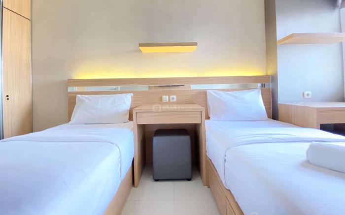 Modest 2BR Apt Parahyangan Residence By Travelio