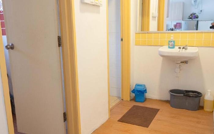 Aimelia guest house by Gtraveler(A4)(Share Toilet)