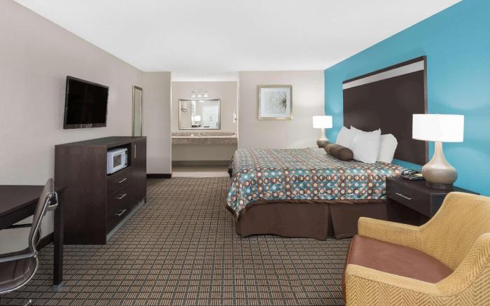 Days Inn by Wyndham Barnwell